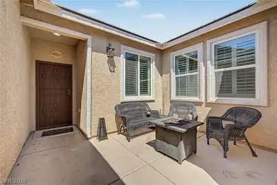 8221 Redbud Vine Street, North Las Vegas, NV 89085 Courtyard