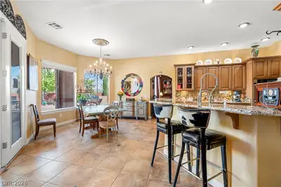 1830 East Fuchsia Street Kitchen