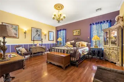 1830 East Fuchsia Street Primary Bedroom