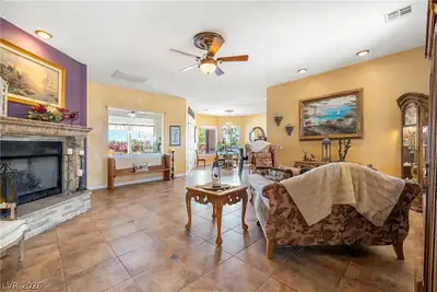 1830 East Fuchsia Street Living Room