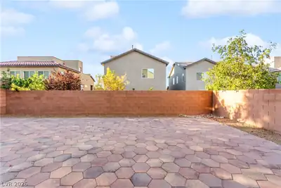 7732 Pyrenees Park Drive, Las Vegas, NV 89113 Patio