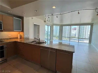 222 KAREN Avenue 1602 Kitchen