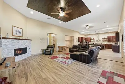 7275 Hinson Street, Las Vegas, NV 89118 Living Room