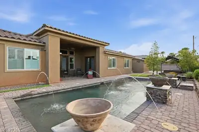 7275 Hinson Street, Las Vegas, NV 89118 Pool