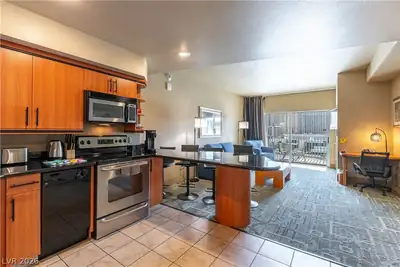 211 East Flamingo Road 702 Kitchen