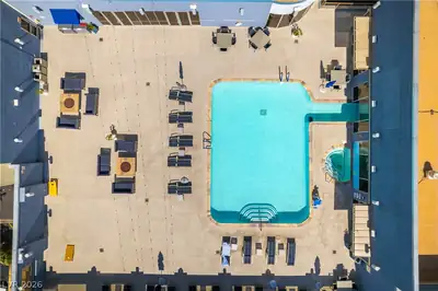 211 East Flamingo Road 702 Pool