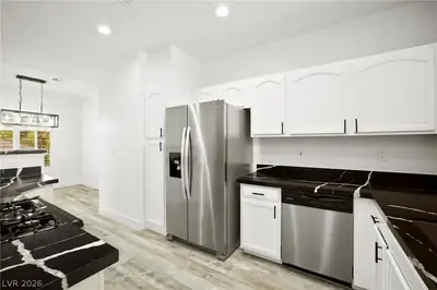 2050 West Warm Springs Road 4421, Henderson, NV 89014 Kitchen