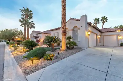 3540 Wisdom Court, Las Vegas, NV 89120 Garage
