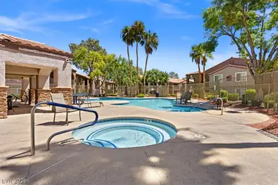 2111 Jetty Rock Drive 102 Pool