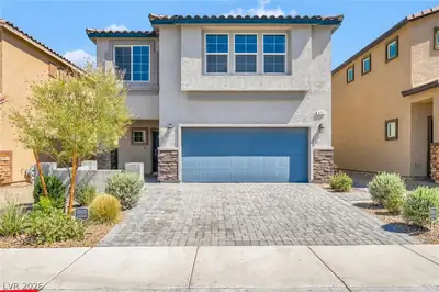472 Silverweed Avenue, Henderson, NV 89044 Front of Structure