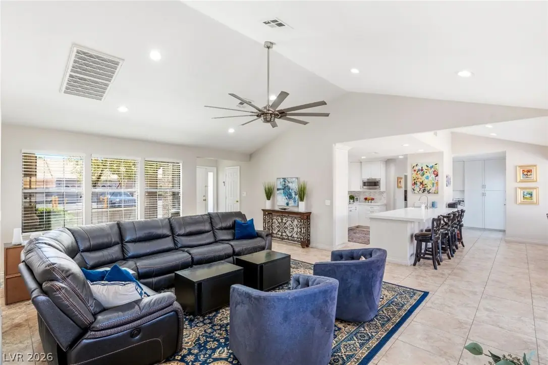 219 North Cimarron Road