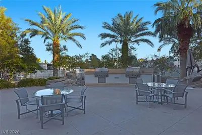 322 Karen Avenue 1405 Patio