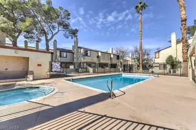 5047 Spencer Street B Pool