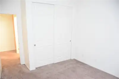 6235 Shamrock Lake Avenue Bedroom