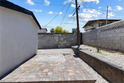 3361 Horizon Street, Las Vegas, NV 89121 Patio