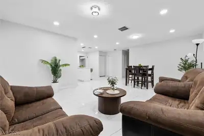 3361 Horizon Street, Las Vegas, NV 89121 Living Room
