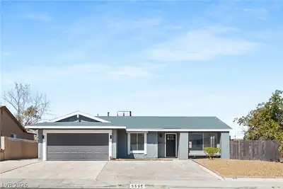 5595 Chestnut Street Las Vegas, NV 89119