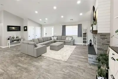 201 West Lupin Street Living Room