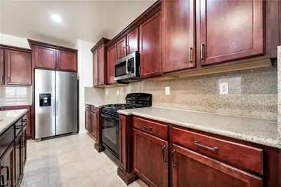 9881 Pocono Palace Street, Las Vegas, NV 89178 Kitchen