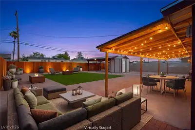 1904 West Carey Avenue Patio