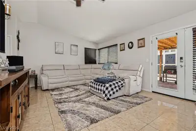 5534 Indigo Hills Street, North Las Vegas, NV 89031 Living Room