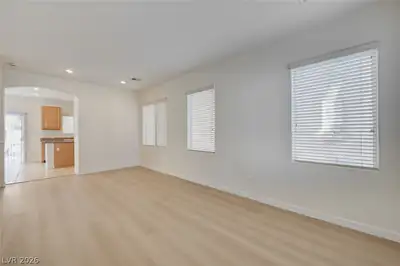 5389 ENCINO SPRINGS Avenue Living Room