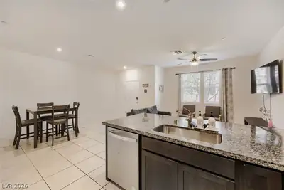 523 Cattleya pl Kitchen