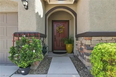 2668 Dorshester Heights Court, Las Vegas, NV 89108 