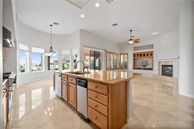 2742 Darby Falls Drive, Las Vegas, NV 89134 Kitchen