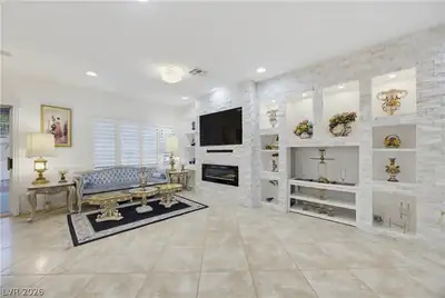 1830 June Lake Drive Living Room