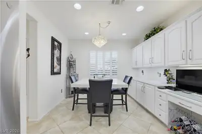 1830 June Lake Drive Dining Area