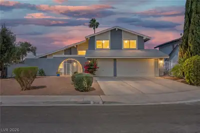 1808 Piccolo Way, Las Vegas, NV 89146 Front of Structure