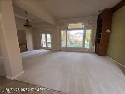 9304 Fontainbleu Drive, Las Vegas, NV 89145 Living Room