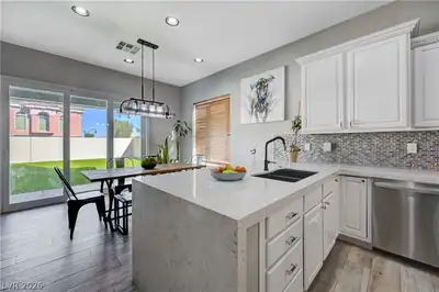 9738 Bear Trap Court, Las Vegas, NV 89178 