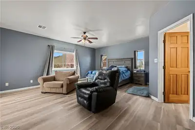 683 West Ingram Avenue Bedroom