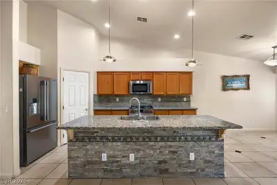6109 Ocho Rios Street, Las Vegas, NV 89130 Kitchen