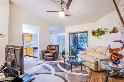 2225 Pine Breeze Lane 206 Living Room