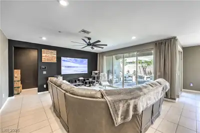 9952 Pine Trail Avenue, Las Vegas, NV 89166 