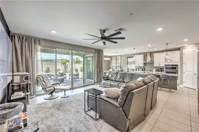 9952 Pine Trail Avenue, Las Vegas, NV 89166 