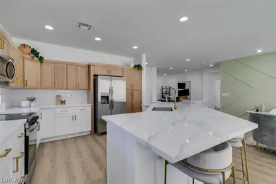 10389 Felice Avenue, Las Vegas, NV 89135 Kitchen