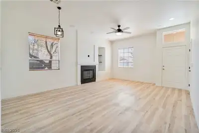 3213 Bracknell Street, Las Vegas, NV 89129 Living Room