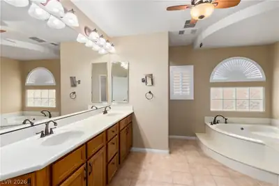 8461 Moondance Cellars Court, Las Vegas, NV 89139 Primary Bathroom