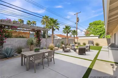 6224 Arlington Avenue, Las Vegas, NV 89107 Patio