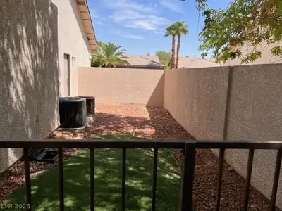 1313 Waterford Falls Avenue, Las Vegas, NV 89123 Yard