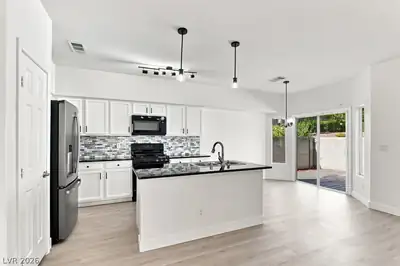 7825 Spartanburg Street, Las Vegas, NV 89149 Kitchen