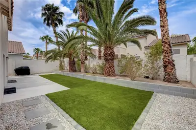 1854 Desert Forest Way, Henderson, NV 89012 Yard