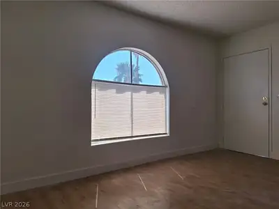 1446 Garden Circle C Living Room
