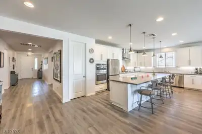720 CADENCE VIEW Way, Henderson, NV 89011 Kitchen