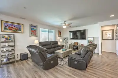 720 CADENCE VIEW Way, Henderson, NV 89011 Living Room
