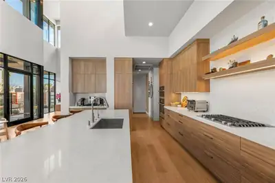 571 Overlook Rim Drive, Henderson, NV 89012 Kitchen